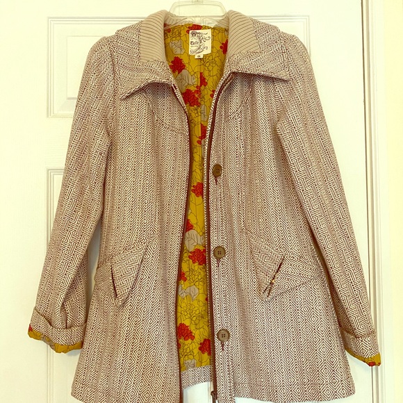 Designer Coat - Picture 1 of 2